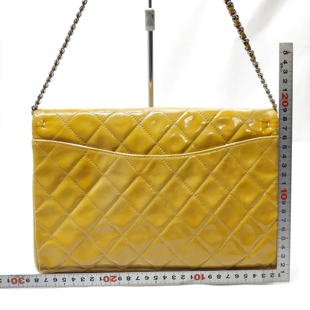 Chanel Shoulder Bag Matelasse Beige Patent leather